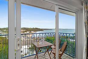 Brynawelon - Wonderful Sea and Harbour Views