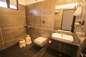 WOWSTAYZ2 PACHMARHI ECOTEL RESORT