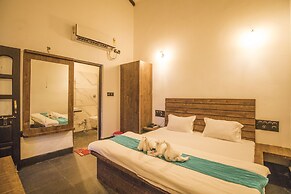 WOWSTAYZ2 PACHMARHI ECOTEL RESORT