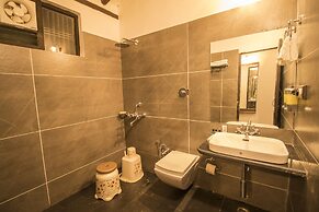 WOWSTAYZ2 PACHMARHI ECOTEL RESORT