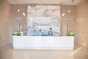 LC International Hotel