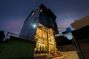 Hotel The Grand Dewan