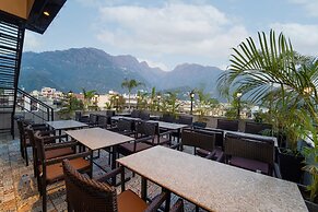 Hotel The Grand Dewan