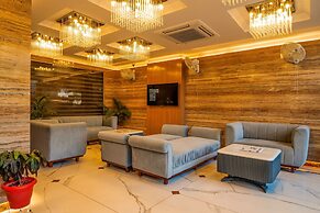 Hotel The Grand Dewan