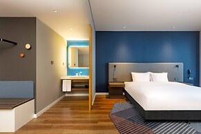 Holiday Inn Express Haiyan by IHG