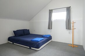 Hilltop Camp Lembang by TwoSpaces