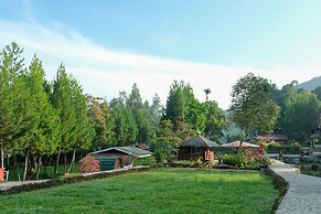 Hilltop Camp Lembang by TwoSpaces