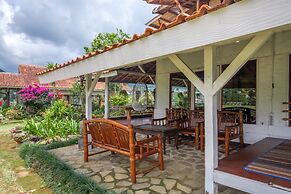 Hilltop Camp Lembang by TwoSpaces