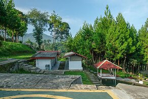 Hilltop Camp Lembang by TwoSpaces