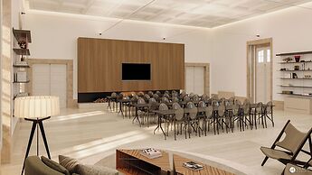 The Lince Santa Clara