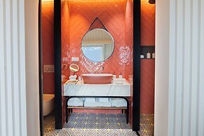 The Lince Santa Clara