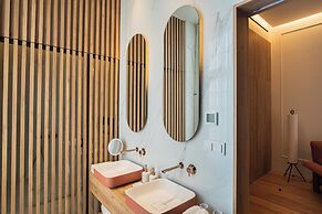 The Lince Santa Clara