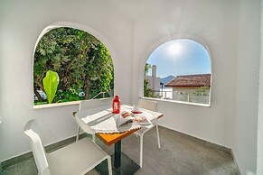 KAYA APARTMENTS KALAMAR