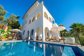 KAYA APARTMENTS KALAMAR