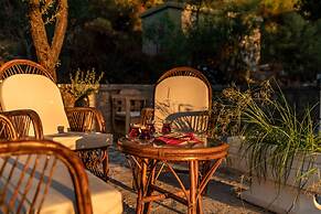 KAYA APARTMENTS KALAMAR