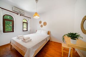 KAYA APARTMENTS KALAMAR