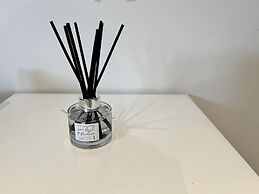 Remarkable 1-bed Outhouse Studio in Dagenham