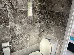 Remarkable 1-bed Outhouse Studio in Dagenham