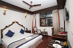 Lyf Corporate Suites. New Friends Colony