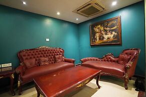 Lyf Corporate Suites. New Friends Colony