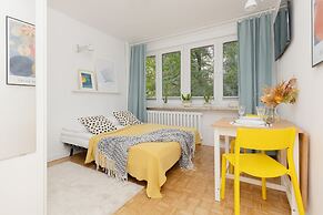 Sweet Studio Saska Kepa by Renters