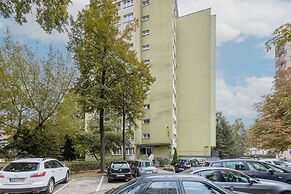 Sweet Studio Saska Kepa by Renters