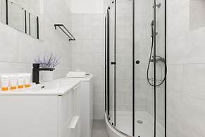 Sweet Studio Saska Kepa by Renters