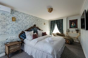 Ateneea Luxury Rooms
