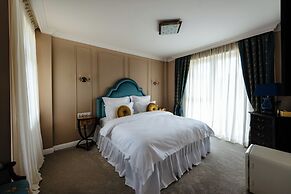 Ateneea Luxury Rooms