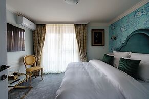 Ateneea Luxury Rooms