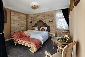 Ateneea Luxury Rooms