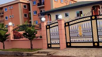 Stunning 3-bedrooms Guesthouse in Limbe Cameroon