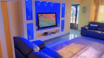 Stunning 3-bedrooms Guesthouse in Limbe Cameroon