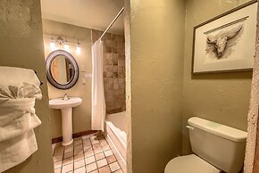 Ld 247 Waters Edge At Lake Dunlap 4 Bedroom Home by RedAwning