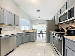 Madiera Magic 5 Bedroom Home by RedAwning