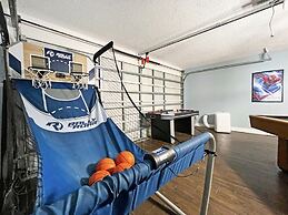 Madiera Magic 5 Bedroom Home by RedAwning