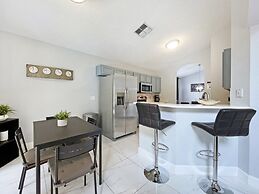 Madiera Magic 5 Bedroom Home by RedAwning