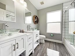 Madiera Magic 5 Bedroom Home by RedAwning