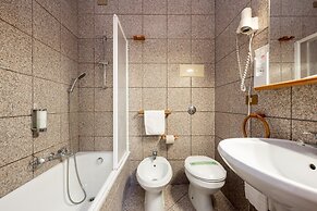 CAMELIA ROOMS VENICE GUESTHOUSE