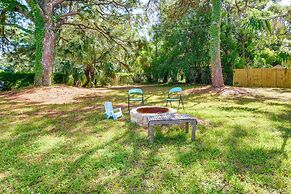 Pet-friendly Sarasota Home: 2 Mi to Bayfront Park!