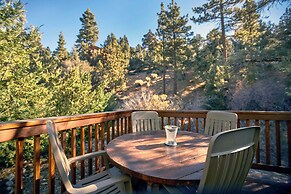 Hot Tub & Deck: Big Bear City Cabin Near Skiing