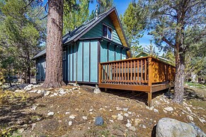 Hot Tub & Deck: Big Bear City Cabin Near Skiing