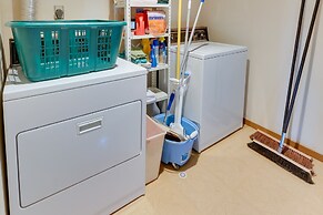 West Virginia Home w/ Deck on Golf Course