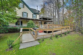 Lanesville Home w/ Pool Table, Bar & Deck!