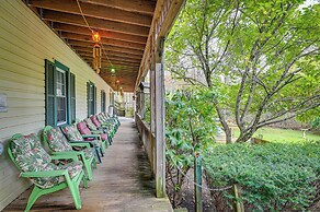 Lanesville Home w/ Pool Table, Bar & Deck!