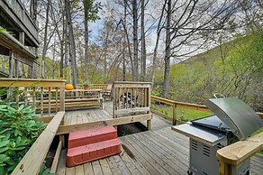 Lanesville Home w/ Pool Table, Bar & Deck!