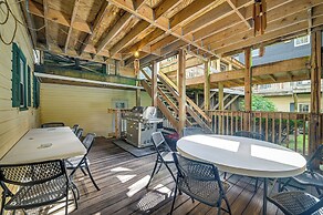 Lanesville Home w/ Pool Table, Bar & Deck!