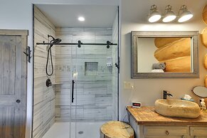 Cozy Riverfront Cabin ~ 1 Mi To Buena Vista