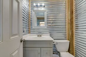 Waterfront Sargent Home w/ Kayaks & Boat Dock!