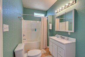 Waterfront Sargent Home w/ Kayaks & Boat Dock!